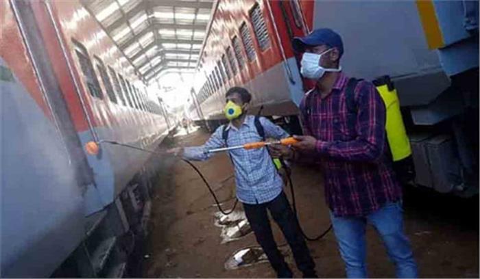 लॉकडाउन : फंसे यात्रियों की मदद के लिए आगे आया रेलवे