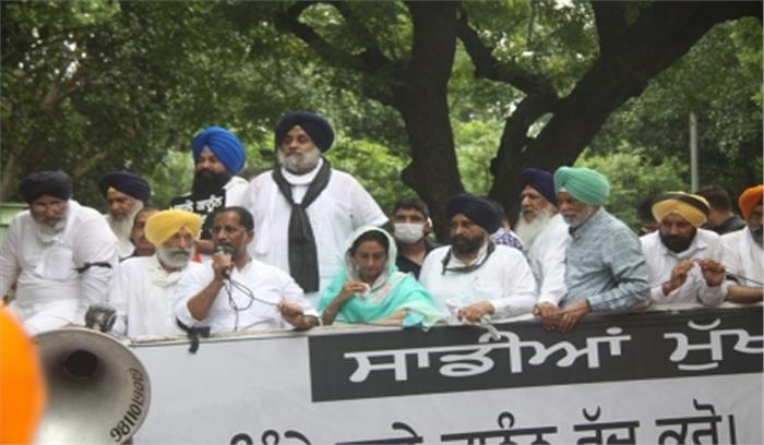 सुखबीर बादल को सुबह 11 बजे के बाद विरोध मार्च निकालने की इजाजत नहीं थी