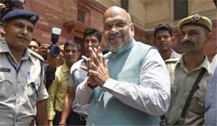 नक्सल प्रभावित राज्यों की समीक्षा के लिए मुख्यमंत्रियों से मिले शाह