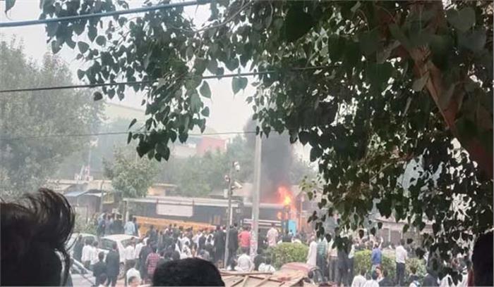 तीस हजारी मामला : नई दिल्ली के उपायुक्त ईश सिंघल ने पटियाला हाउस कोर्ट के जज से मुलाकात की