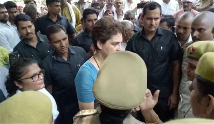 उत्तर प्रदेश में प्रियंका की हिरासत का कांग्रेस ने किया विरोध