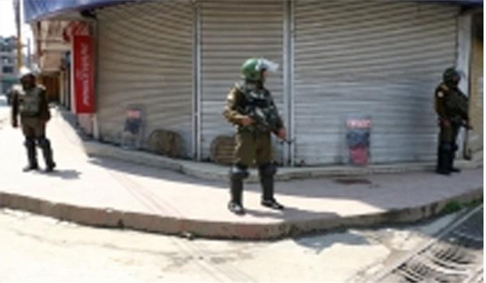 जम्मू-कश्मीर में पाबंदियों की सप्ताह भर के अंदर समीक्षा की जाए : सुप्रीम कोर्ट  