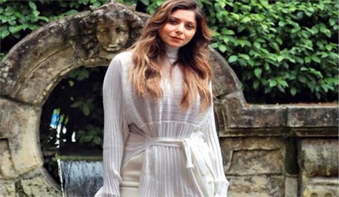 बॉलीवुड एक कठिन जगह है : कनिका कपूर