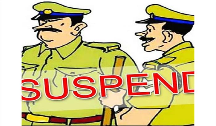 नई दिल्ली : टैक्सी चालक पर हमले के आरोप में 3 पुलिसकर्मी निलंबित