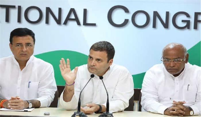 राफेल घोटाले के जांच से डरे मोदी ने हटाया सीबीआई निदेशक को : राहुल