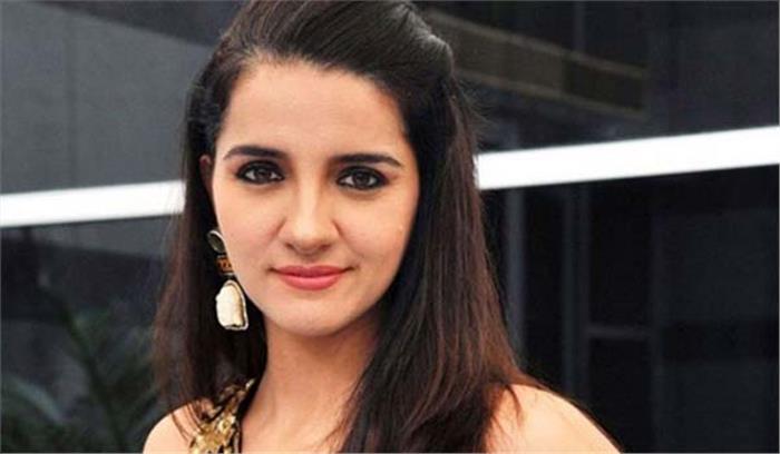 खुशकिस्मत हूं कि शरारत में जिया का किरदार निभाने का मौका मिला : श्रुति खुशकिस्मत हूं कि शरारत में जिया का किरदार निभाने का मौका मिला : श्रुति