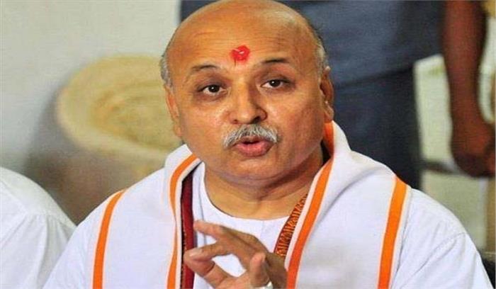 उम्मीद है, सरकार अयोध्या में अब भव्य राम मंदिर बनाएगी : तोगड़िया उम्मीद है, सरकार अयोध्या में अब भव्य राम मंदिर बनाएगी : तोगड़िया