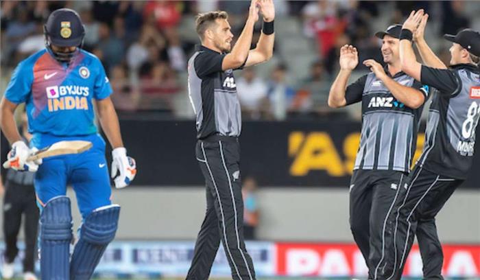 वनडे सीरीज में छुट्टी लेने पर घिरे न्यूजीलैंड कोच वनडे सीरीज में छुट्टी लेने पर घिरे न्यूजीलैंड कोच