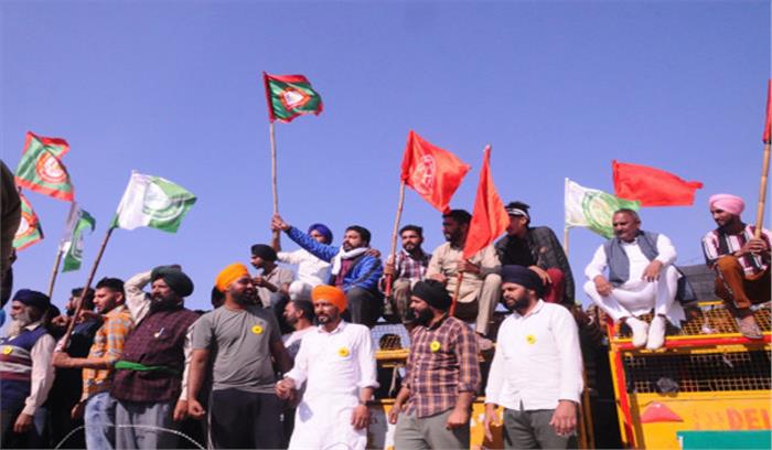 नये कृषि कानून के विरोध में किसानों का प्रदर्शन जारी, अपने रुख पर कायम सरकार