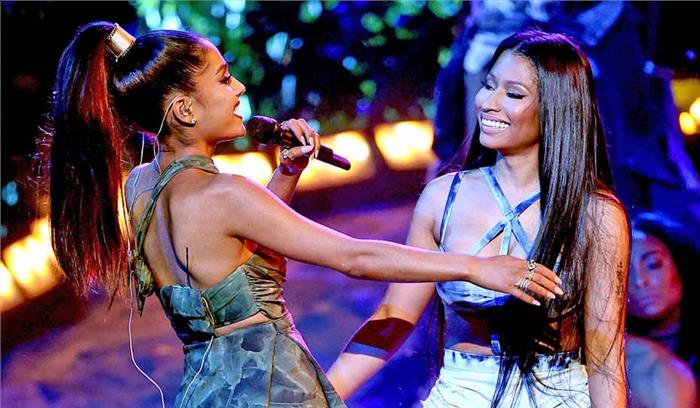 एरियाना ग्रैंडे संग निकी मिनाज का जलपरी अवतार एरियाना ग्रैंडे संग निकी मिनाज का जलपरी अवतार