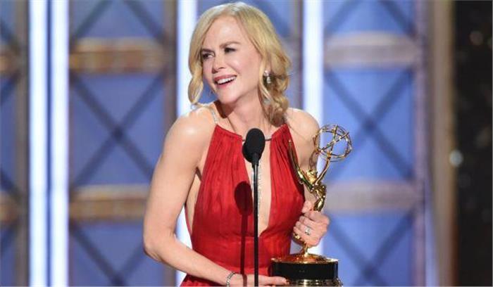 ऑस्कर विजेता निकोल किडमैन ने अपना पहला एमी पुरस्कार जीता