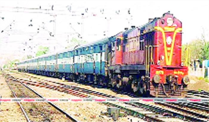 स्लीपर कोच में आरपीएफ की तैनाती हो