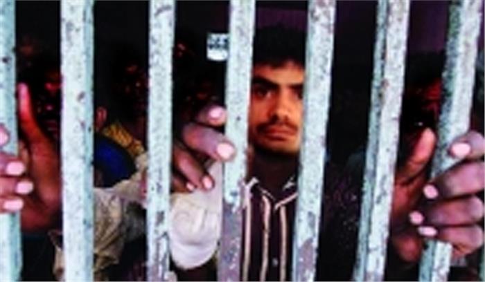 निर्भया के गुनहगार अक्षय की याचिका खारिज होते ही फूट-फूटकर रो पड़ी पत्नी