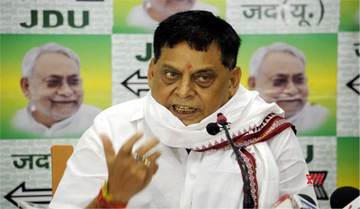 नीतीश के मंत्री नीरज का खुलासा : लालू के 2 नहीं 3 बेटे