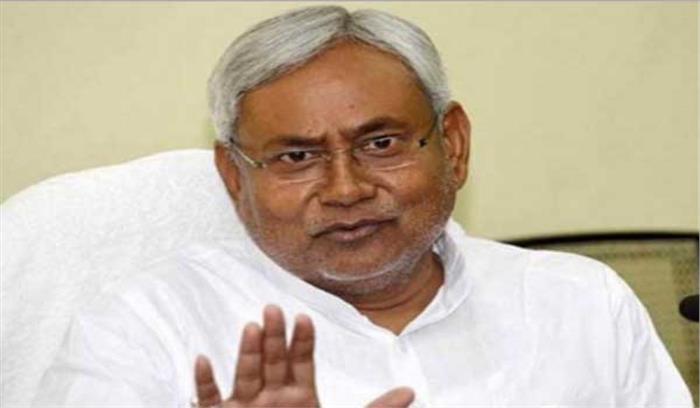 नीतीश कुमार ने पत्नी मंजू सिन्हा की जयंती पर श्रद्धांजलि दी