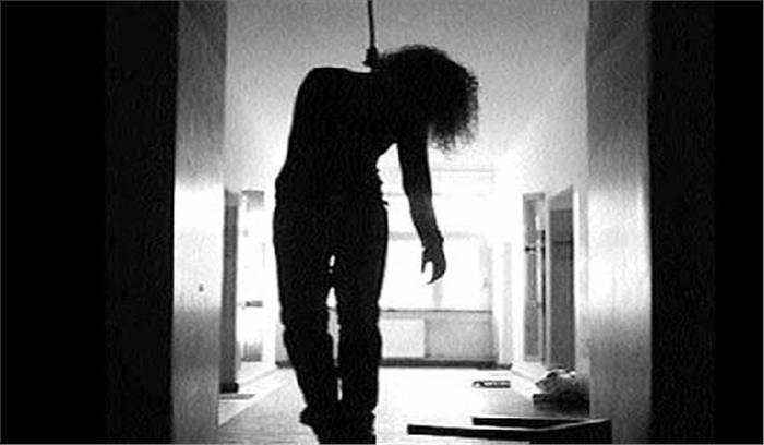 महिला लेखपाल ने की आत्महत्या