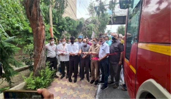 नोएडा : जिलाधिकारी ने रक्तदान शिविर का किया शुभारंभ नोएडा : जिलाधिकारी ने रक्तदान शिविर का किया शुभारंभ