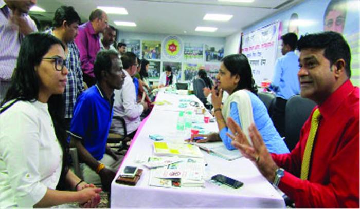 विश्व धूम्रपान निषेध दिवस पर स्वास्थ्य विभाग ने लगाया जागरूकता शिविर