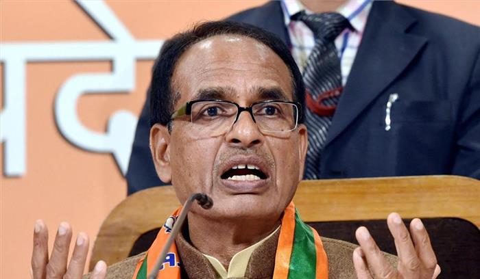 संसद में राहुल गांधी का व्यवहार पूर्णत: अमर्यादित था: शिवराज