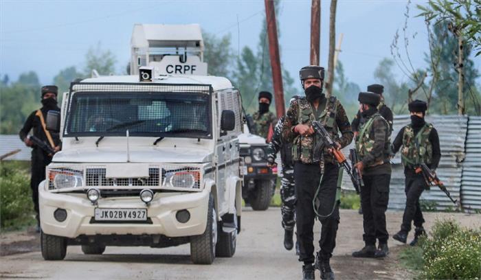 कश्मीर : सोपोर मुठभेड़ में मारे गए लश्कर के 3 आतंकियों की पहचान हुई