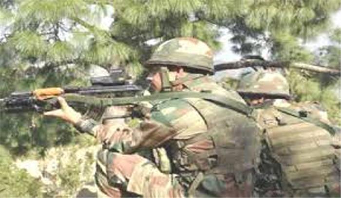 सोपोर में सुरक्षा बलों ने लश्कर के तीन सहयोगियों को किया गिरफ्तार, पिस्तौल बरामद