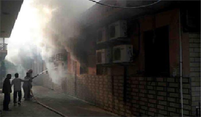 ओबीसी बैंक में लगी आग, दस्तावेज हुए खाक