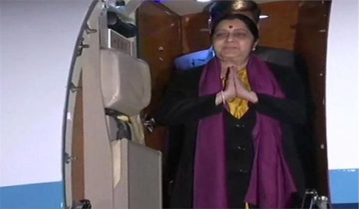 ओआईसी सम्मेलन में शामिल होने के लिए सुषमा स्वराज अबू धाबी रवाना