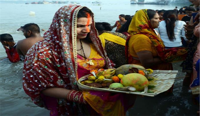 ओडिशा सरकार ने सार्वजनिक स्थानों पर छठ पूजा पर प्रतिबंध लगाया