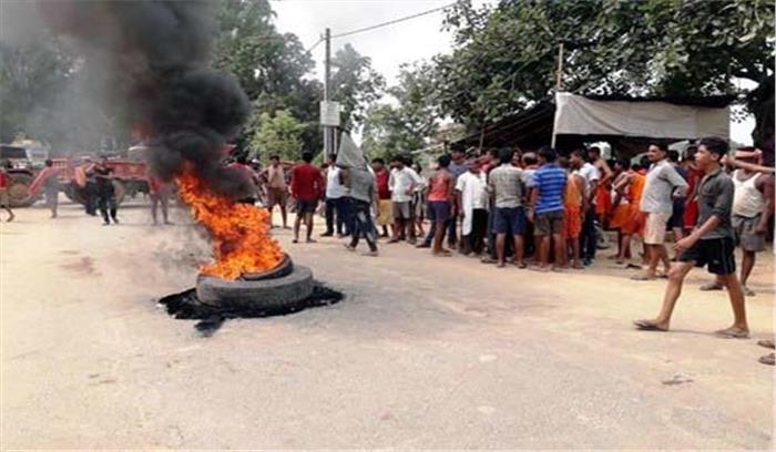 तेल की बढ़ी कीमतों के विरोध में केरल में बंद