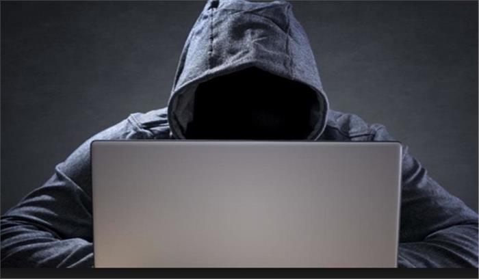 ऑनलाइन ठगी करने वाले गिरोह का पर्दाफाश, तीन गिरफतार