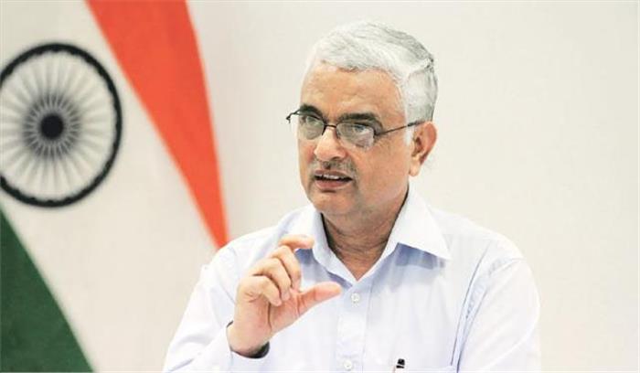 अधिकारी राजनीतिक दलों से प्रेरित होकर काम करेंगे तो होगी कार्रवाई: रावत