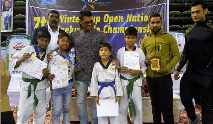 नेशनल ताइक्वांडो चैम्पियनशिप में खिलाड़ियों ने जीते पदक नेशनल ताइक्वांडो चैम्पियनशिप में खिलाड़ियों ने जीते पदक