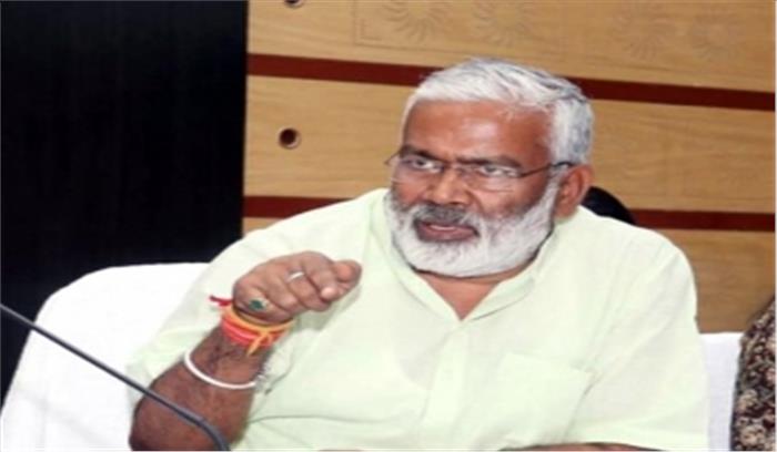 विपक्षी दलों को किसानों की नहीं, अपने वोट बैंक की चिंता : स्वतंत्र देव विपक्षी दलों को किसानों की नहीं, अपने वोट बैंक की चिंता : स्वतंत्र देव