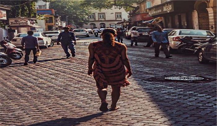 बिना किसी घोषणा के मुंबई पहुंचीं ऑस्कर विजेता अभिनेत्री हेले बेरी