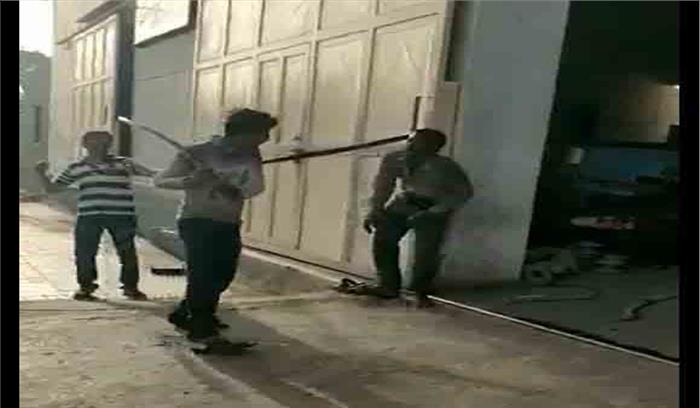 गुजरात के राजकोट में दलित मजदूर की पीट पीट कर हत्या