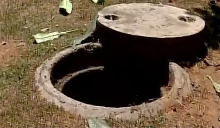 पीडब्ल्यूडी ने इंजीनियरों से कहा, सीवर सफाई के लिए कर्मियों को प्रशिक्षित करें