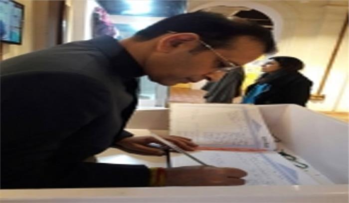 पाकिस्तान : सीमा पर गोलीबारी पर भारतीय उच्चायुक्त बिसारिया को तलब