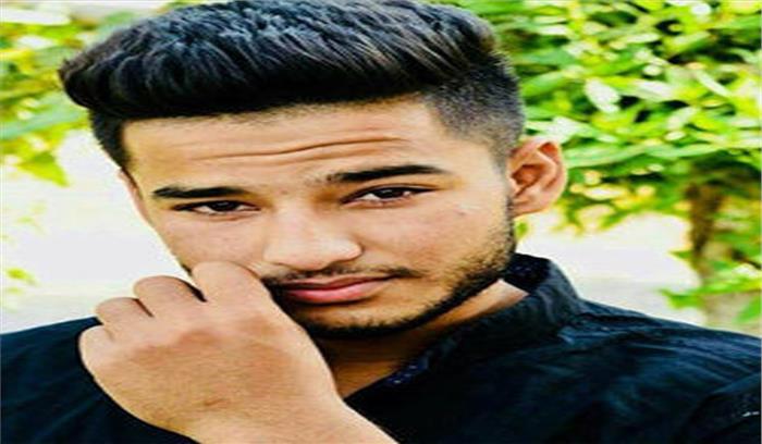 पकिस्तान के पूर्व क्रिकेटर आमिर हनीफ के बेटे ने की आत्महत्या