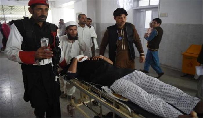 पाकिस्तान: सरकारी कार्यालय के बाहर आत्मघाती हमले में 5 की मौत 