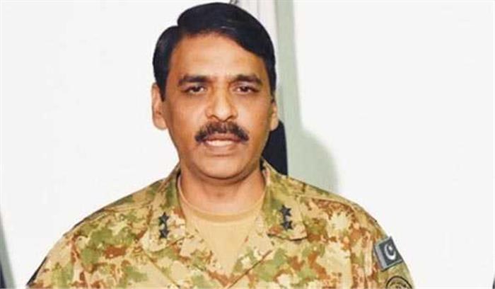 पाकिस्तान युद्ध के लिए तैयार है : गफूर