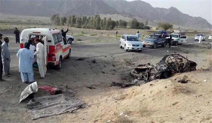 अमेरिकी ड्रोन हमले में पाकिस्तान तालिबान ने अपने नेता की मौत की पुष्टि की अमेरिकी ड्रोन हमले में पाकिस्तान तालिबान ने अपने नेता की मौत की पुष्टि की