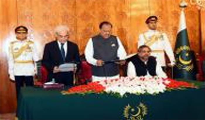 पाकिस्तान के कार्यवाहक मंत्रिमंडल ने शपथ ली