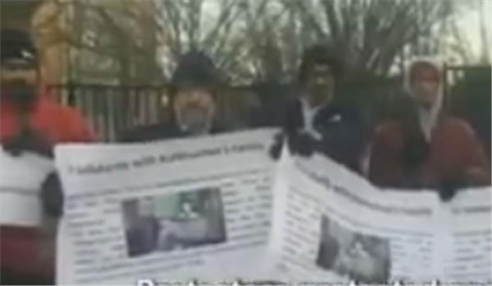 जाधव के परिजनों से दुर्व्यवहार के विरोध में भारतीयों और अफगानियों का प्रदर्शन