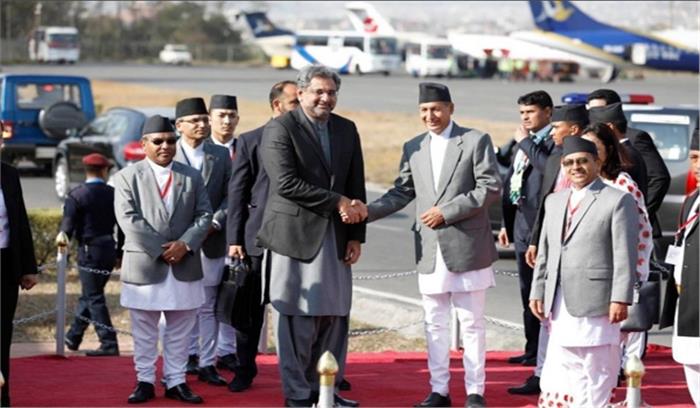 नेपाल दौरे पर शाहिद अब्बासी, बढ़ी भारत की चिंता