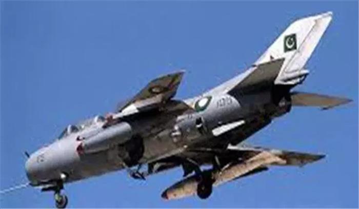 पाकिस्तान का सैन्य विमान दुर्घटनाग्रस्त, 2 पायलट की मौत पाकिस्तान का सैन्य विमान दुर्घटनाग्रस्त, 2 पायलट की मौत
