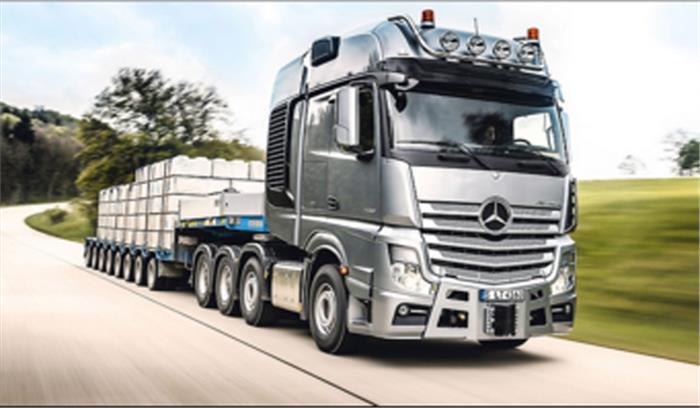 पाकिस्तान में बनेंगे मर्सिडीज-बेंज ट्रक ​​​​​​​