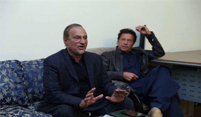 भ्रष्टाचार के आरोपों के बाद पाकिस्तानी प्रधानमंत्री के सलाहकार ने दिया इस्तीफा