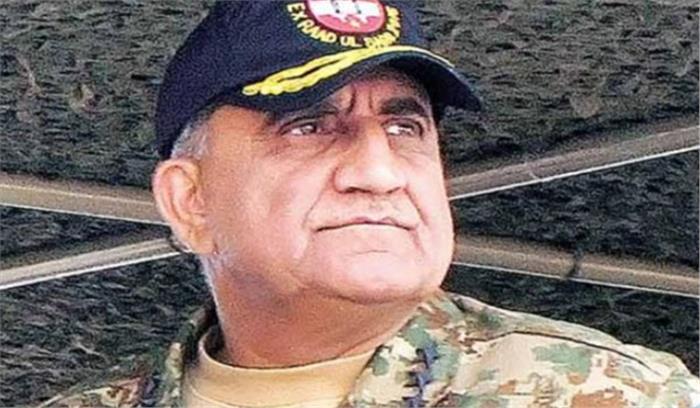 जावेद बाजवा ने 10 आतंकवादियों की फांसी की सजा को मंजूरी दे दी जावेद बाजवा ने 10 आतंकवादियों की फांसी की सजा को मंजूरी दे दी