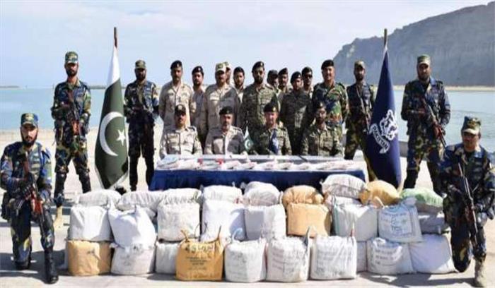 पाकिस्तानी नौसेना ने 1,500 किलोग्राम हशीश जब्त की पाकिस्तानी नौसेना ने 1,500 किलोग्राम हशीश जब्त की
