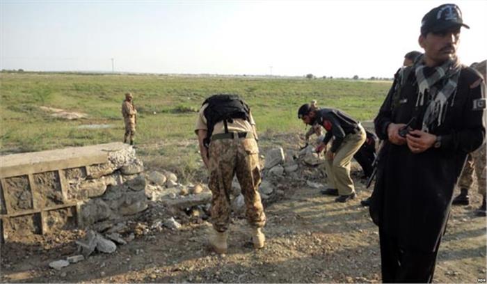 पाकिस्तान में सड़क किनारे बम विस्फोट, सेना के जवान की मौत पाकिस्तान में सड़क किनारे बम विस्फोट, सेना के जवान की मौत